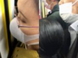 ドアに押し付けられて密着痴漢されるお姉さん