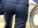 【張りのあるエロ尻】くびれた腰のデカ尻エロ淫乱キャリアウーマンのパンティーライン。ボリュームあるお尻がエロ過ぎる【577】