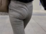 パンツスーツスタイルなタイト肉尻OL301