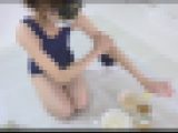 お酢フェチ　スクール水着に酸っぱい液体と粉をかけて汚すf221