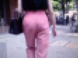 大きなお尻の清楚系美少女がピンクのピタパン履いて歩いてるよ