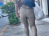 セレブマダムの完熟した巨尻をたっぷりムニュらせてイヤらしく男を誘惑！ 下品なスキニーチノパン 奥様編
