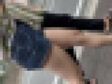 ハーフ美女ムチムチショーパン太もも接写