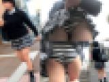 【鬼畜スカートめくりNo,36】～制服娘めくられ縞Pぷり尻が丸出しパンチラ盗撮〜