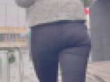 高所得のパッツン美巨尻！早朝から自慢のデカ尻を自信たっぷりにムニュらせて男を挑発！ 下品なチノパン お姉さん編