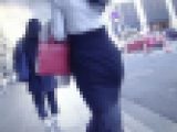 スタイル抜群の美女がタイトスカート履いて歩いてるよ