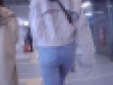 清楚系の美少女がスキニーデニム履いてお尻ムニュムニュさせて歩いてるよ