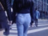 最高級激カワ美●女がタイトデニム履いてクビレ美巨尻強調させて歩いてるよ