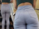 【ピタパン】パンティーライン丸見えのお姉さん
