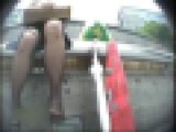 【素人パンチラ】お姉さんの油断