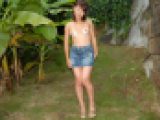◆素人投稿動画 ビキニ跡もかわいい日焼け女子が露出してザーメンをごくごく飲んじゃいます 【Part.01：ミニスカノーパンと野外