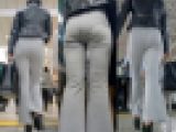 フレアパンツギャル：えげつないパンティーライン＆尻肉