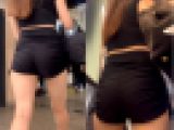 ショートパンツに生足が魅力な美女③