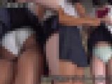 夏服超ミニ制服スカート女子2人がノーガードパンチラ！（2）スカートめくり合い、尻肉揺らして尻触り