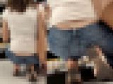 【フルHD】ローライズでしゃがみパンチラ
