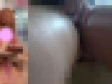 ピンク髪が似合うニットワンピの巨乳ちゃんを電車痴かん