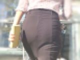 長身エリートOLのデカ尻！骨太エロボディにワガママ巨尻をムニュらせて庶民を誘惑！ 下品なタイトスカート OL編