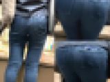 上品な奥様の本格紺デニムはやはり最高 芸術的なシワをじっくり収録【街中風景076】