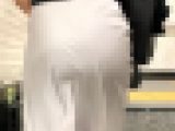 【OLシリーズ】サテンスカートが似合うエロい女に階段闊歩シーン【107】