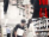 警備員に見つかる同業者vsワカメちゃんパンチラな清楚系美人【禁断の逆さ撮り】