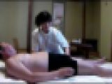 出張マッサージのおばちゃんに土下座ＳＥＸ！File.1