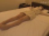こちょこちょ族　グラドル級の同人モデルは金髪超敏感娘～6th～　すず　21歳　私服編