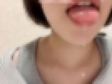 自撮りで唾液を垂らしてるところ撮影してみました☆