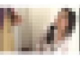 試着室で裾上げ中の美人販売員の目の前に突然の勃起見せつけ！File.2