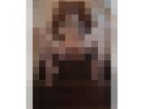 親に見つからないように実家の階段でバイブオナニー
