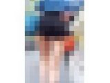 はみ出し爆尻なフェロモン剥き出しギャル！