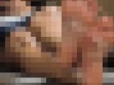 【フルHD動画】ファミレス席の上で露出した足裏